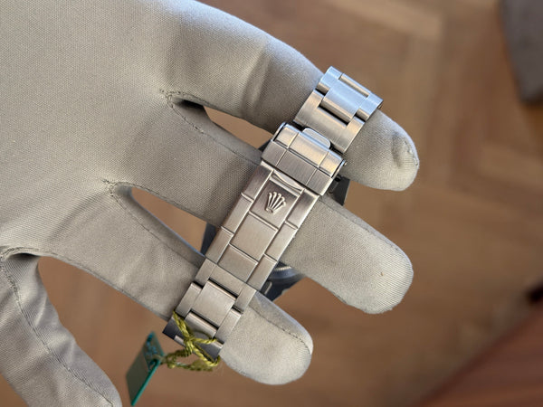 Rolex Sea-Dweller 16600 - Unworn NOS with Stickers - Full Set (2003)