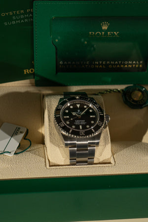 Rolex Submariner 124060 - Full Set (2021)