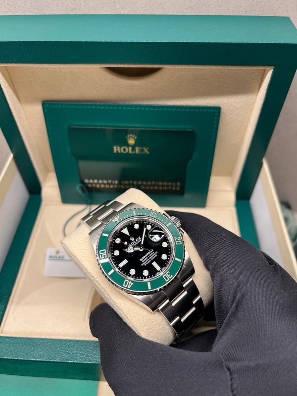 Rolex Submariner 126610LV "Kermit" - Complete Set (2022)