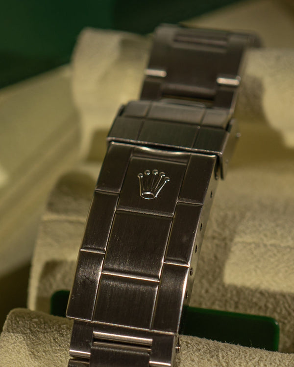 Rolex Submariner 16610LV “Kermit” – Mint Condition – Box & Papers (2009)