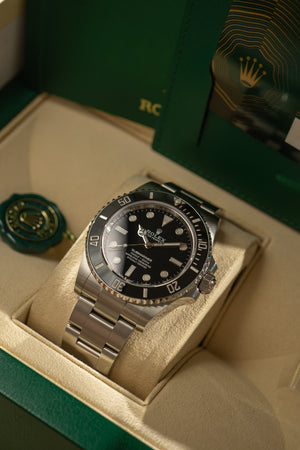 Rolex Submariner 41 No-Date 124060 - Full Set (2023)