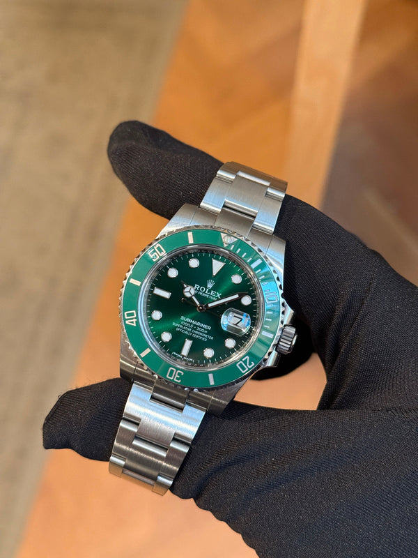 Rolex Watch Submariner Date 116610LV - Hulk - Full Set - 2019