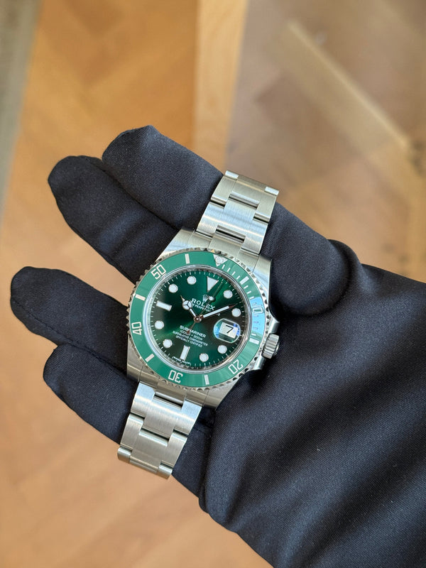 Rolex Watch Submariner Date 116610LV - Hulk - NOS Fullset minus tags - LC 170 - 2019