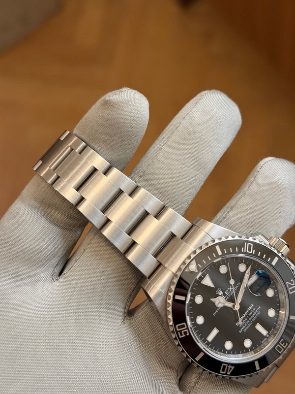 Rolex Submariner Date 126610LN - Black Ceramic - Full Set (2020)