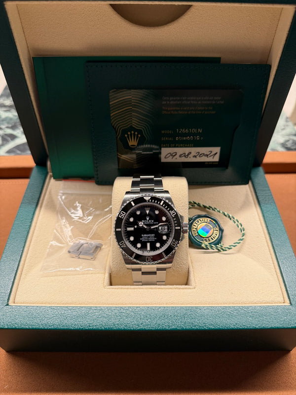 Rolex Submariner Date 126610LN - Ceramic Bezel - Full Set (2021)