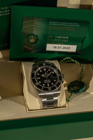 Rolex Submariner Date 126610LN – Full Set (2022)