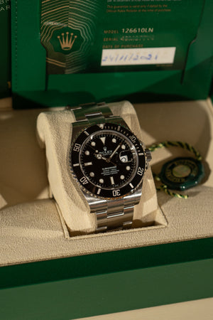 Rolex Submariner Date 126610LN – Unworn – Full Set (2021)