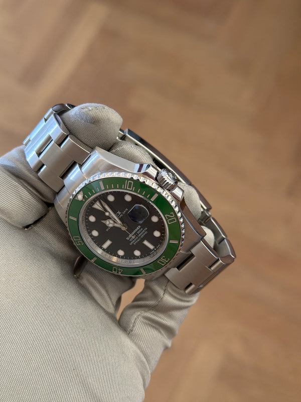 Rolex Submariner Date 126610LV - "Starbucks/Kermit" - Box & Card (2024)