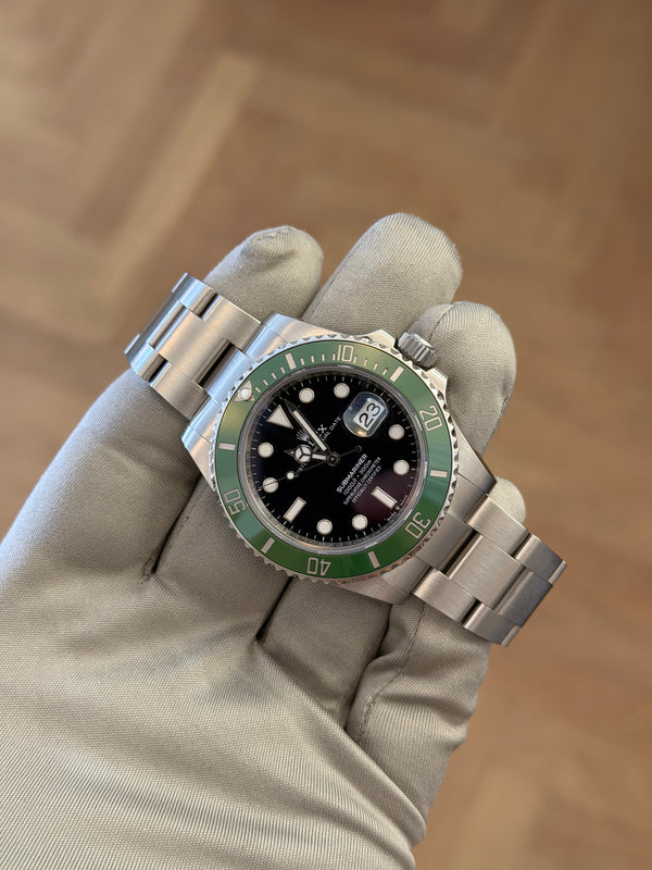 Rolex Submariner Date 126610LV - "Starbucks/Kermit" - Box & Card (2024)