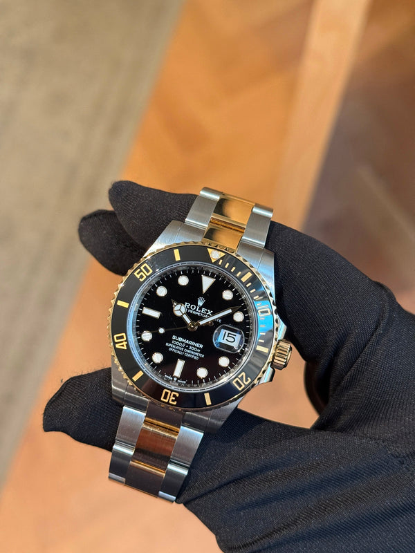 Rolex Watch Submariner Date 126613LN - Yellow Rolesor - Black Dial - Full Set - 2021