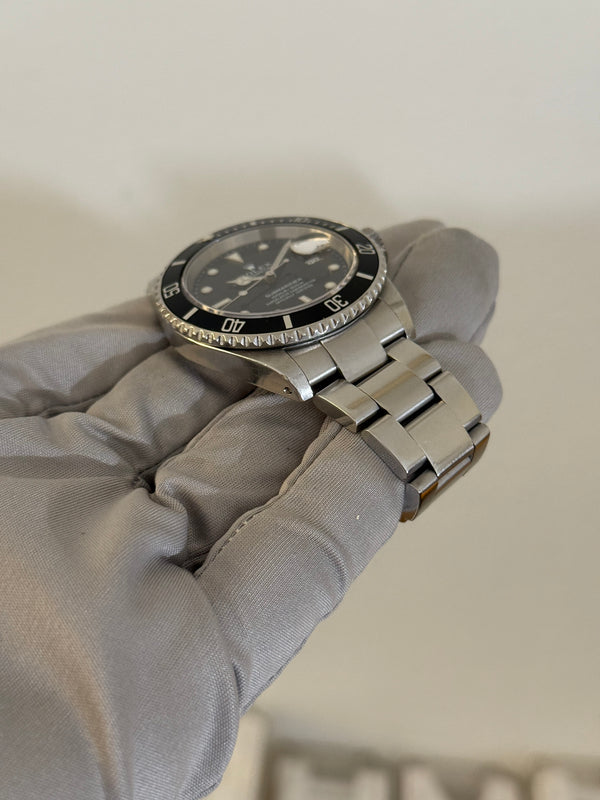 Rolex Watch Submariner Date 16610 - Black - Full Set - Swedish Sold - 2001