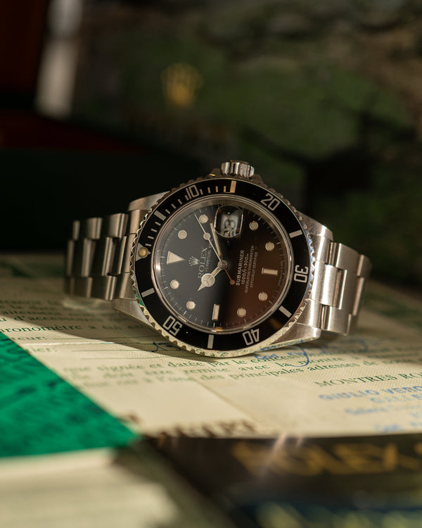 Rolex Submariner Date 16610 - Full Set (1990)