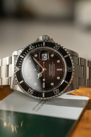 Rolex Watch Submariner Date 16610 - Swiss Only Dial - Rolex Service Card - 1999