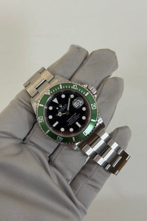 Rolex Watch Submariner Date 16610LV - Kermit - LC410 - Full Set (2005)