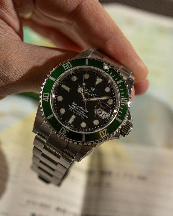 Rolex Submariner Date 16610LV “Kermit” –  With papers & Unworn (2005)