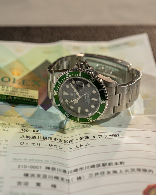 Rolex Submariner Date 16610LV “Kermit” –  With papers & Unworn (2005)