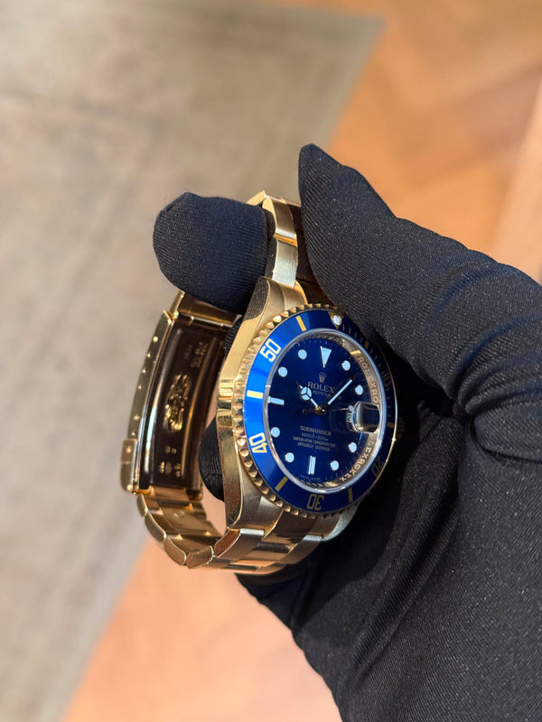 Rolex Watch Submariner Date 16618 - Yellow Gold Blue Dial - NOS - unworn - 2007