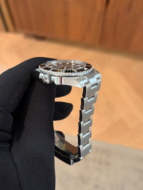 Rolex Watch Submariner No-Date 114060 - Black Cerachrom - Full Set - 2019