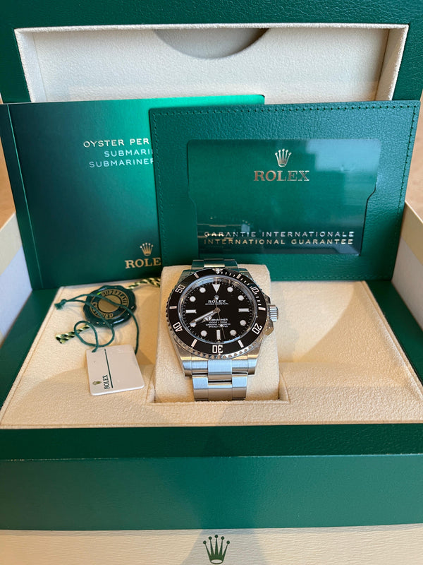 Rolex Submariner "No Date" 124060 - Full Set (2022)