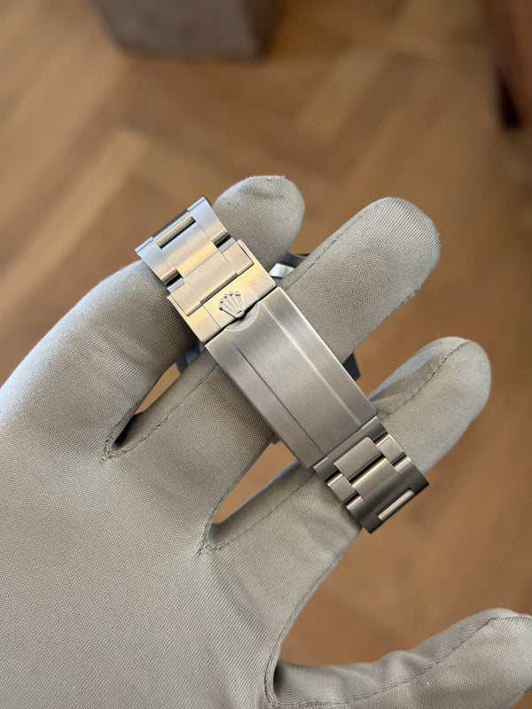 Rolex Submariner No Date 124060 - Unworn - Full Set (2026)