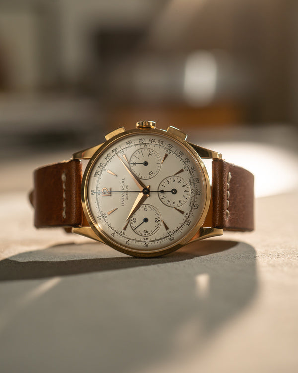 Universal Geneve Compax 124107 - 18k Rose Gold