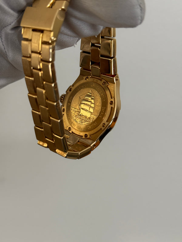 Vacheron Constantin Watch Overseas 42050/423J-8480 - 18k Yellow Gold - Silver Guilloché Dial - Bucherer CPO 2021